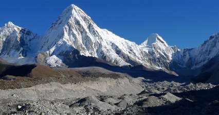 BC Everest Trek sur trois selles