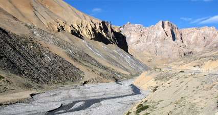 Along the road from Leh to Manali