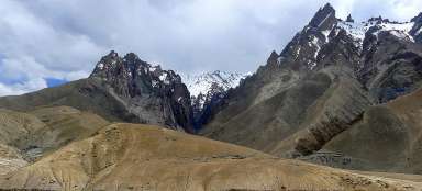 Reis van Kargil naar Leh