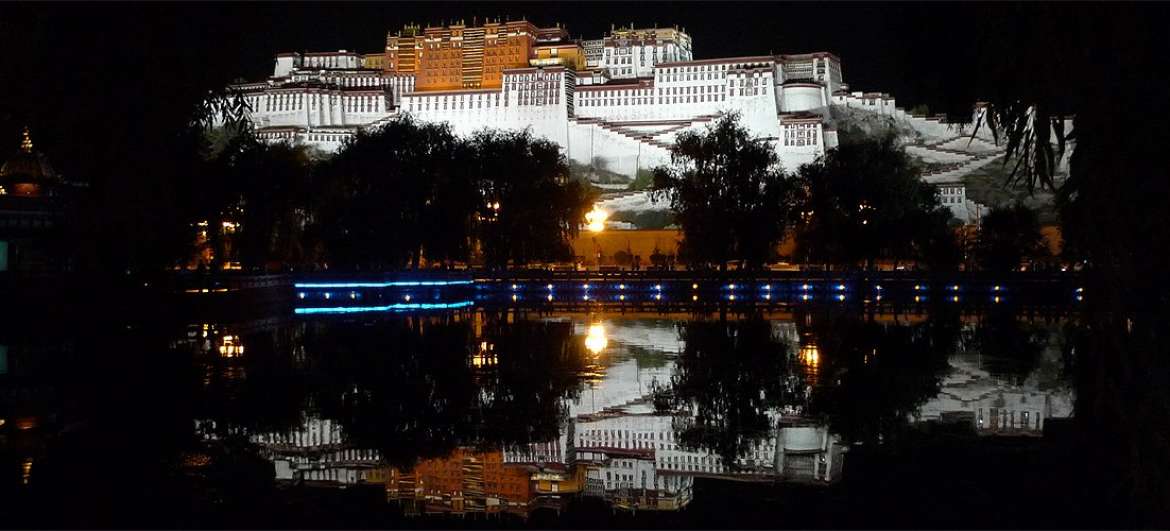 Lhasa and Shigatse prefecture: Traveling
