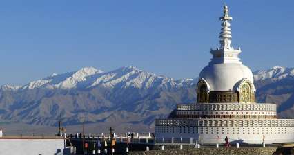 Marcher jusqu'à Shanti Stupa