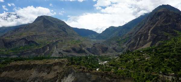 Drive Gilgit - Karimabad: Weather and season