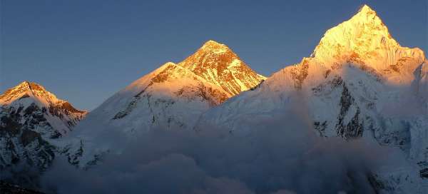 Ascent to Kala Patthar: Weather and season