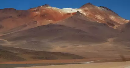 Conduire à travers Desierto de Dali