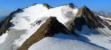 東からサイコーゲルに登る