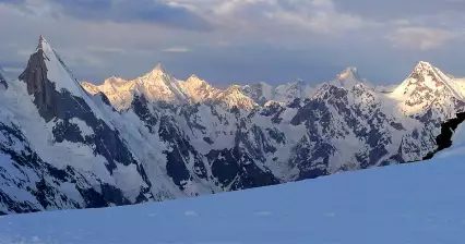 Caminata por el paso Gondogoro La