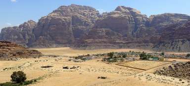 Prechádzka okolo mestečka Wadi Rum