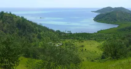 マローラ内陸地のハイキング