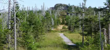 尾根に沿ってホルブニクまでハイキング