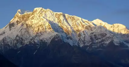 Salita alla cresta sopra Ngawal