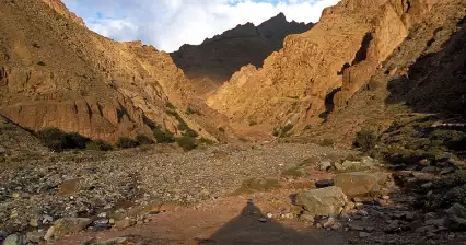 チュスキュルモ - ラルツァのハイキング