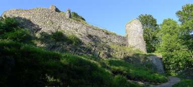 Un tour delle rovine del castello di Kumburk