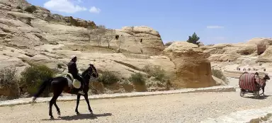 As-Siq 협곡 산책